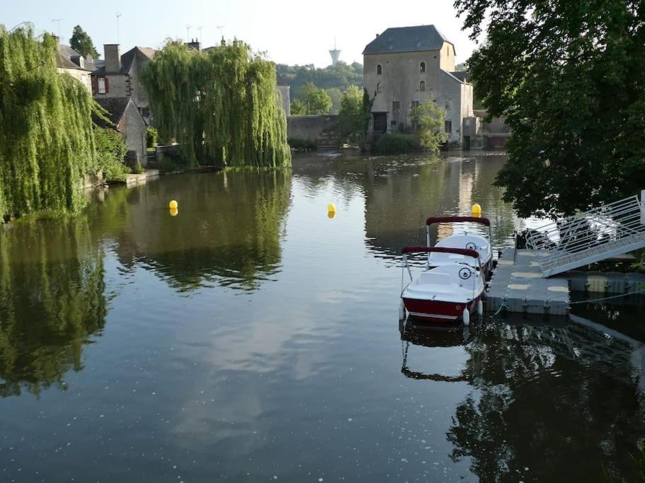 Maison Renovee Atoue Loc Villa Fresnay-sur-Sarthe Bagian luar foto